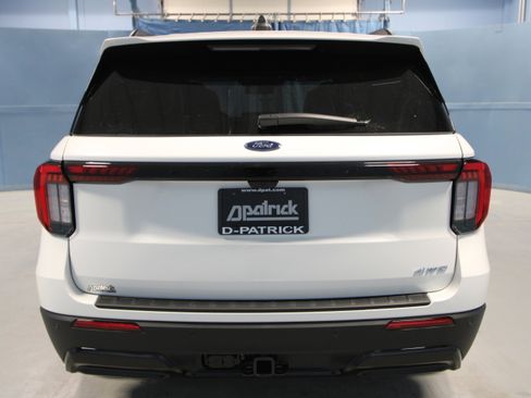 New 2026 Ford Explorer ST-Line w/ ST-Line Street Pack image 27