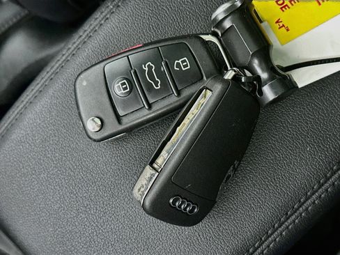 Used 2025 Audi Q3 2.0T Premium AWD/4WD image 25