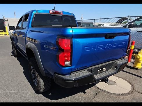 Used 2024 Chevrolet Colorado ZR2 w/ ZR2 Convenience Package III AWD/4WD image 8
