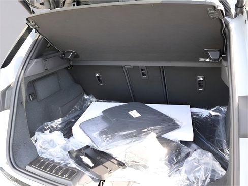 New 2026 Land Rover Range Rover Evoque Dynamic SE image 32