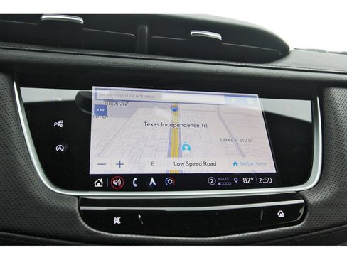 New 2026 Cadillac XT5 Premium Luxury w/ Driver Assist Package FWD image 18