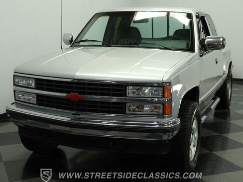 Used 1992 Chevrolet Silverado 1500 4x4 Extended Cab image 16