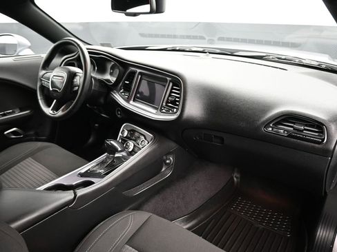 Used 2018 Dodge Challenger SXT w/ Super Sport Group (SS/T) image 39