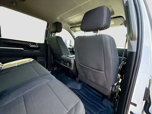 Used 2024 Chevrolet Silverado 2500 LT RWD image 32