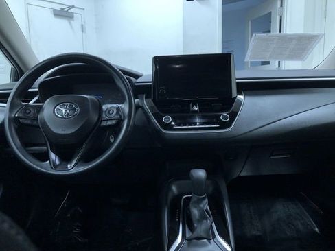 Certified 2025 Toyota Corolla LE image 17