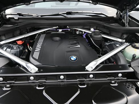 New 2026 BMW X5 sDrive40i w/ Climate Comfort Package RWD image 18