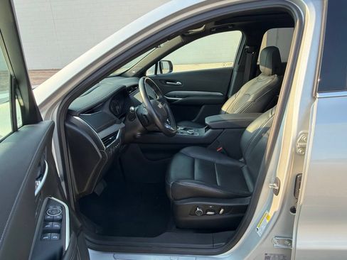 Used 2021 Cadillac XT4 Premium Luxury w/ Sun And Sound Package AWD/4WD image 20
