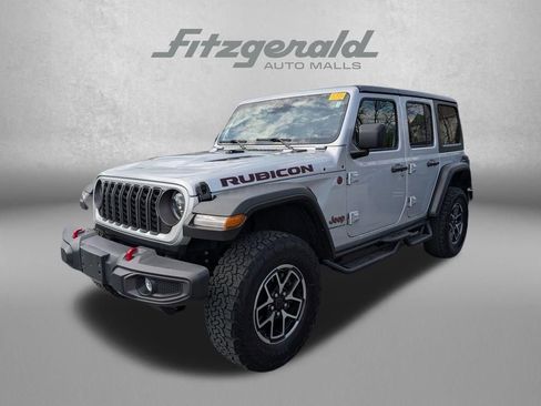 Used 2024 Jeep Wrangler Unlimited Rubicon w/ Convenience Group image 3