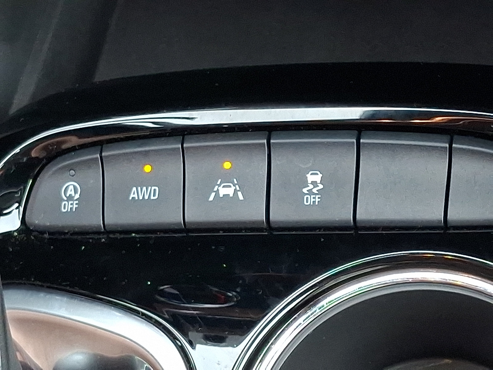 Certified 2024 Buick Encore GX Preferred AWD/4WD image 25