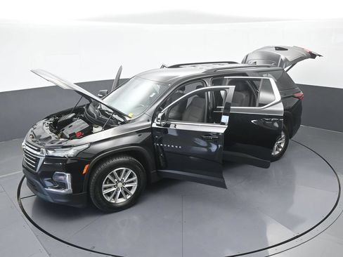 Used 2023 Chevrolet Traverse LT FWD image 68