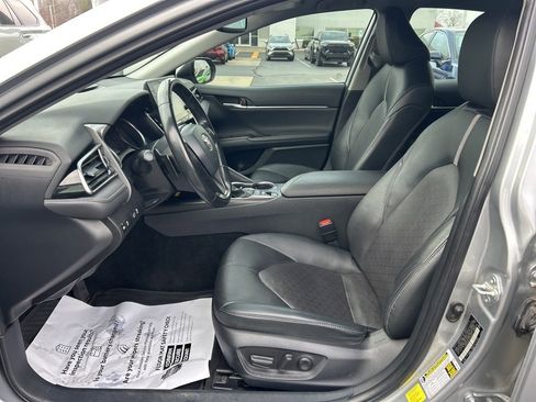 Used 2023 Toyota Camry XSE image 2