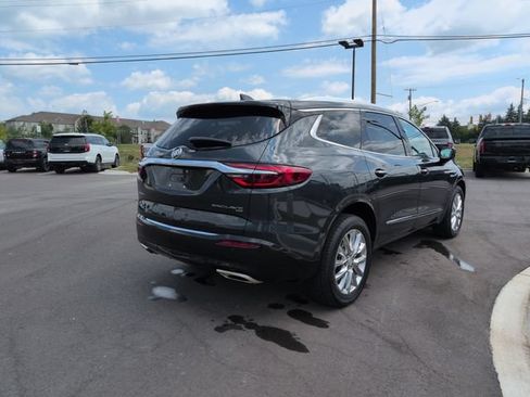 Used 2018 Buick Enclave Premium w/ Trailering Package AWD/4WD image 5