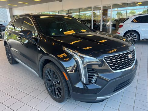 Used 2023 Cadillac XT4 Premium Luxury w/ Technology Package FWD image 3