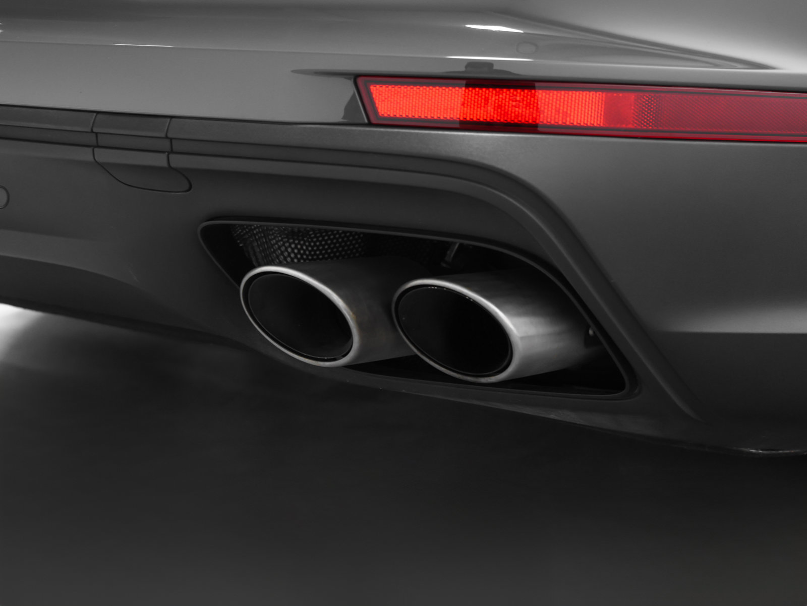 Certified 2025 Porsche Panamera 4 AWD/4WD image 15