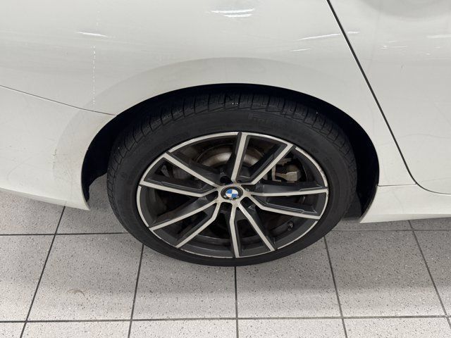 Used 2019 BMW 330i xDrive Sedan w/ Convenience Package AWD/4WD image 12