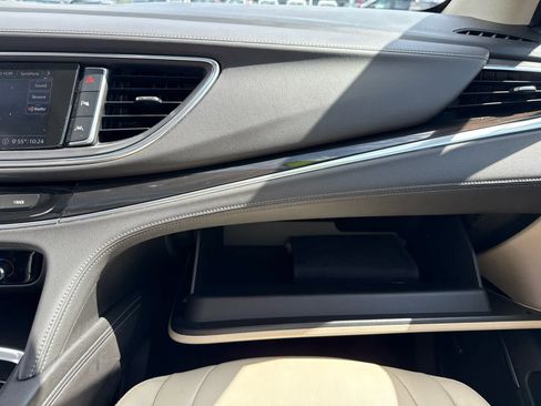 Used 2020 Buick Enclave Premium w/ Sun and Sites Package AWD/4WD image 20