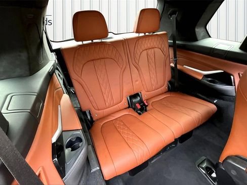 Used 2022 BMW X7 M50i image 26