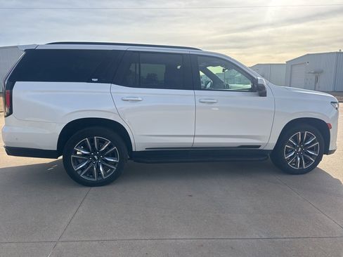 Used 2022 Cadillac Escalade Sport w/ Heavy-Duty Trailer Package image 6