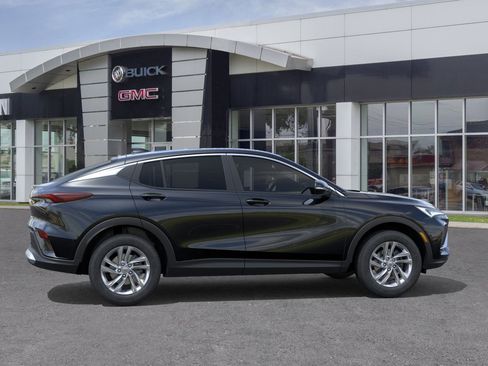 New 2026 Buick Envista Preferred FWD image 5