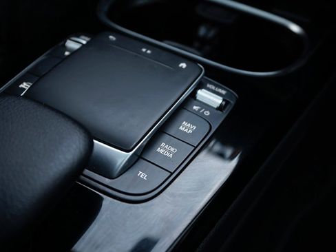 Used 2021 Mercedes-Benz A 220 4MATIC image 75