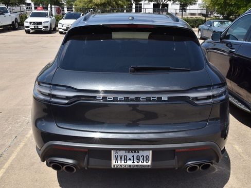 Used 2026 Porsche Macan AWD/4WD image 7