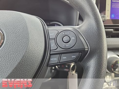 Used 2024 Toyota RAV4 LE AWD/4WD image 13