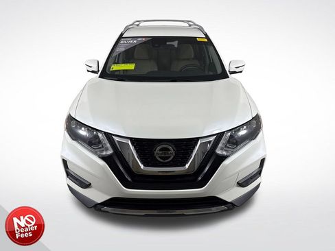 Used 2020 Nissan Rogue SV w/ Premium Package FWD image 9