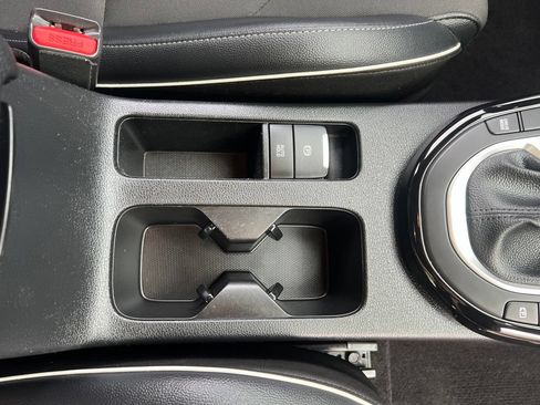 Certified 2024 Kia Forte GT-Line FWD image 23