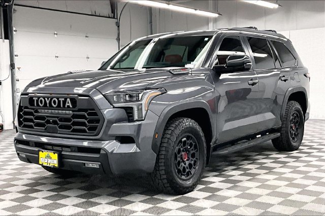 Used 2024 Toyota Sequoia TRD Pro AWD/4WD image 12