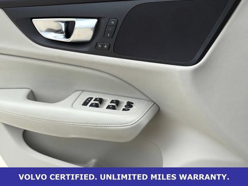 Certified 2025 Volvo V60 B5 Cross Country Plus AWD/4WD image 28