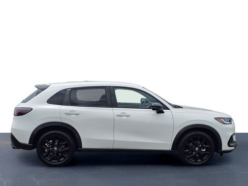 Used 2023 Honda HR-V Sport image 13