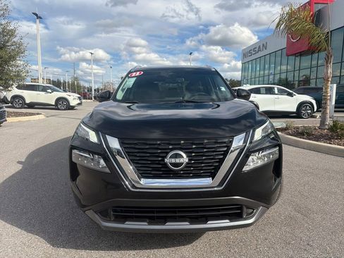 Certified 2023 Nissan Rogue SL image 3