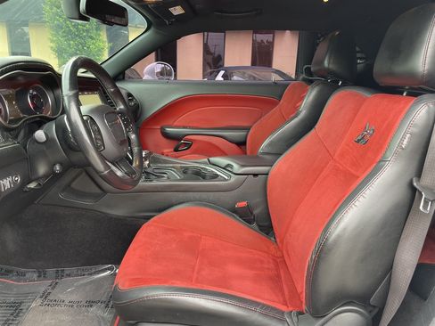 Used 2019 Dodge Challenger R/T Scat Pack w/ Widebody Package RWD image 23