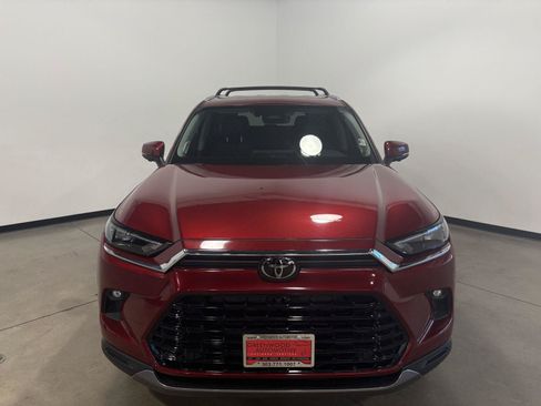Used 2026 Toyota Grand Highlander AWD image 8