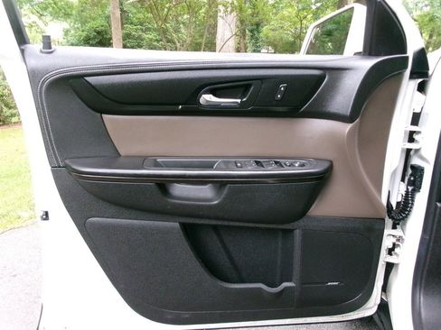 Used 2014 GMC Acadia SLT FWD image 10