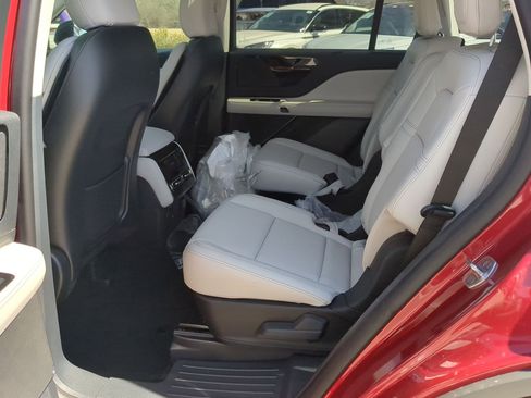 New 2026 Lincoln Aviator 2WD image 22