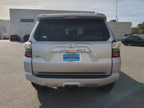 Used 2023 Toyota 4Runner SR5 Premium w/ Moonroof Package image 14