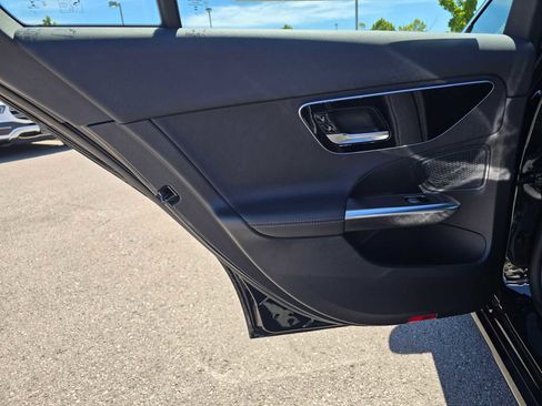 Used 2023 Mercedes-Benz C 300 4MATIC Sedan image 15