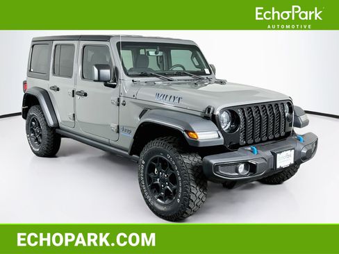 Used 2023 Jeep Wrangler Unlimited w/ Cold Weather Group AWD/4WD image 1