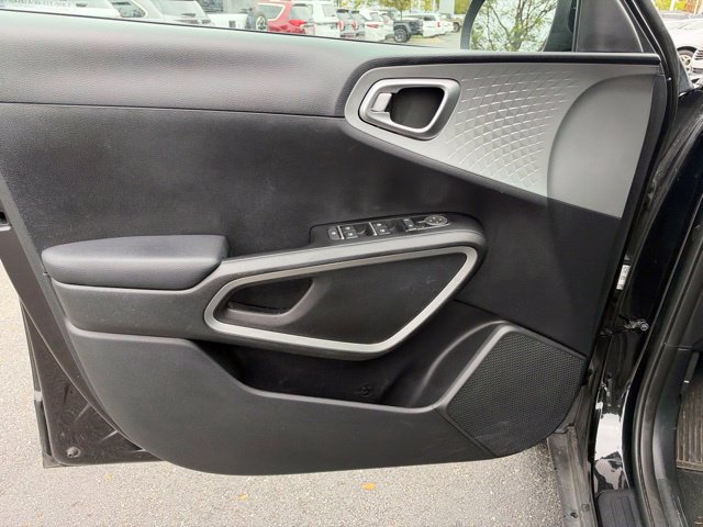 Certified 2024 Kia Soul LX w/ Option Group 015 FWD image 24