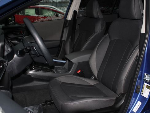 Used 2025 Subaru Crosstrek 2.0i Premium image 16