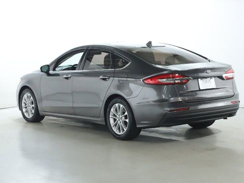 Used 2020 Ford Fusion SEL image 40