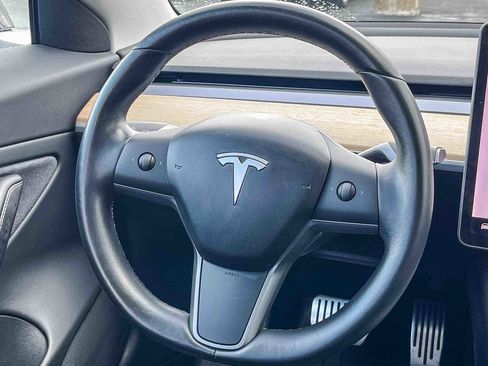 Used 2018 Tesla Model 3 Long Range image 14
