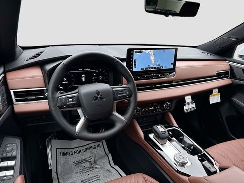 New 2026 Mitsubishi Outlander SEL image 25