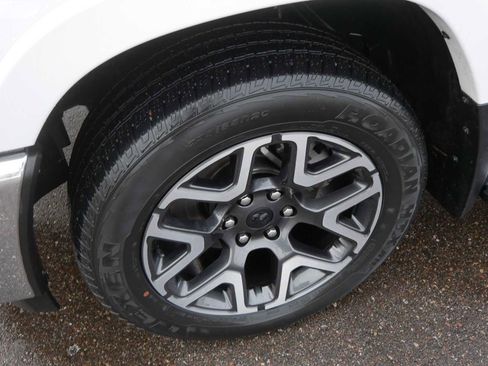 Used 2025 RAM 1500 Laramie image 16