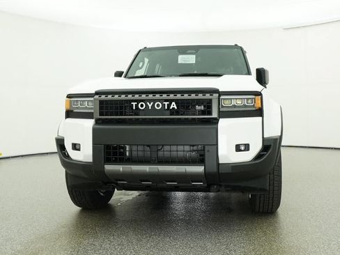New 2027 Toyota Land Cruiser w/ Premium Package AWD/4WD image 31