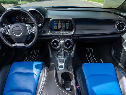 Used 2018 Chevrolet Camaro LT w/ RS Package RWD image 15