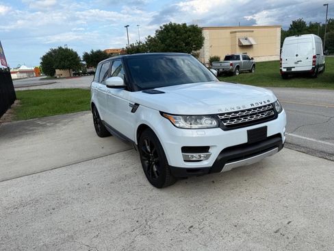 Used 2017 Land Rover Range Rover Sport HSE image 7