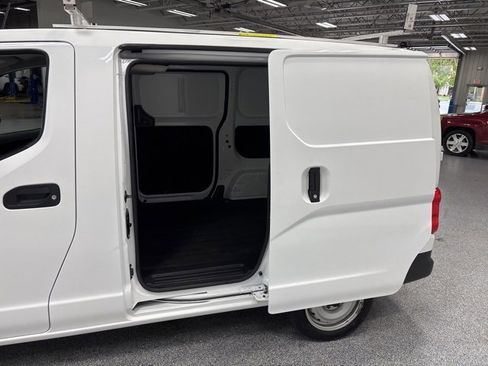 Used 2015 Chevrolet City Express LT w/ Technology Package image 23