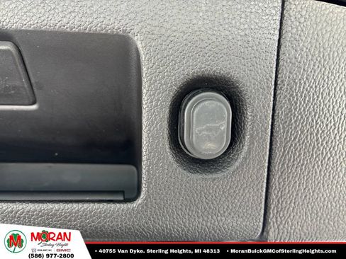 Used 2019 GMC Yukon SLT AWD/4WD image 9